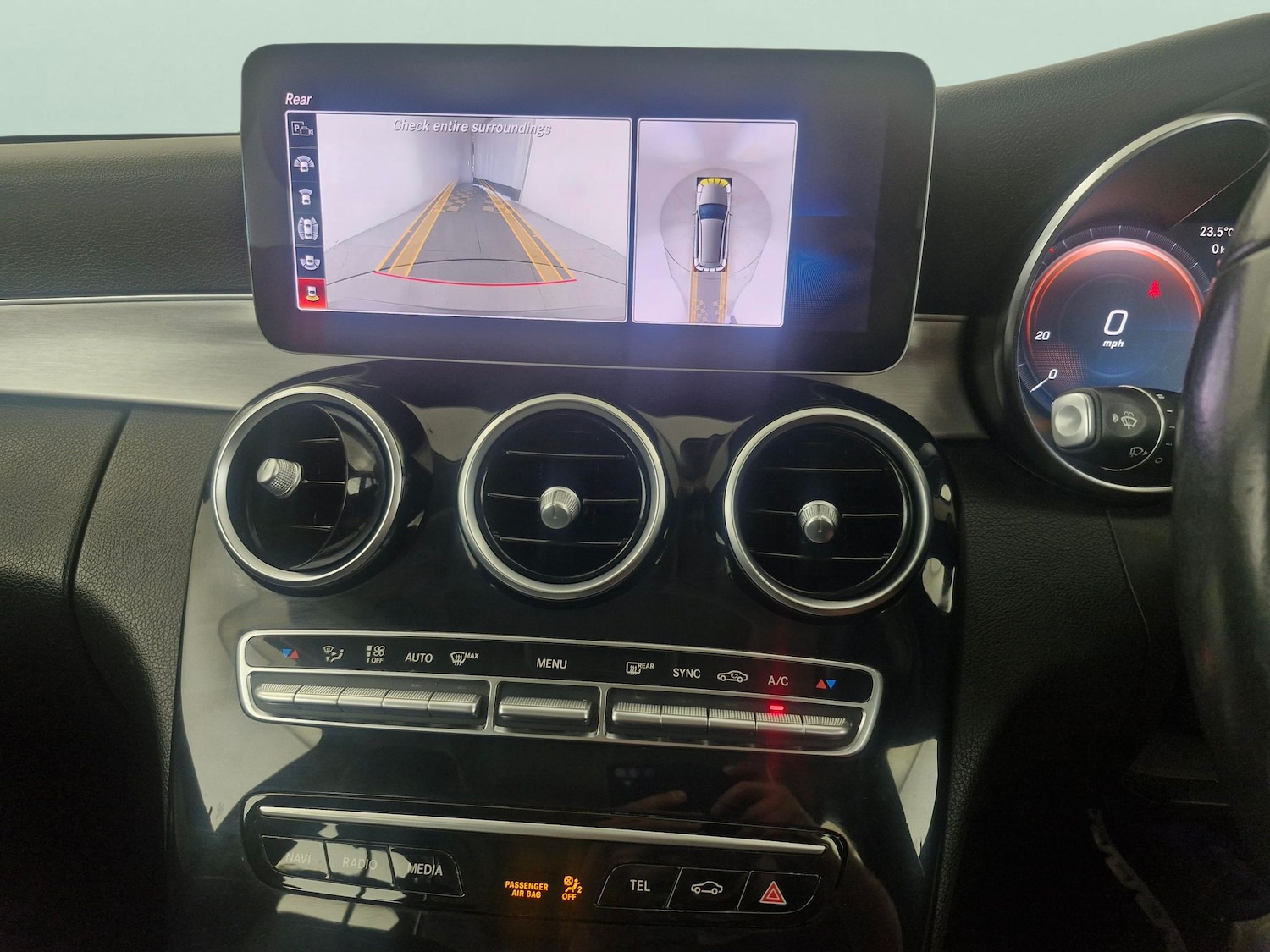 Used Mercedes-Benz C Class 2020 for sale - 76519564: Photo 24