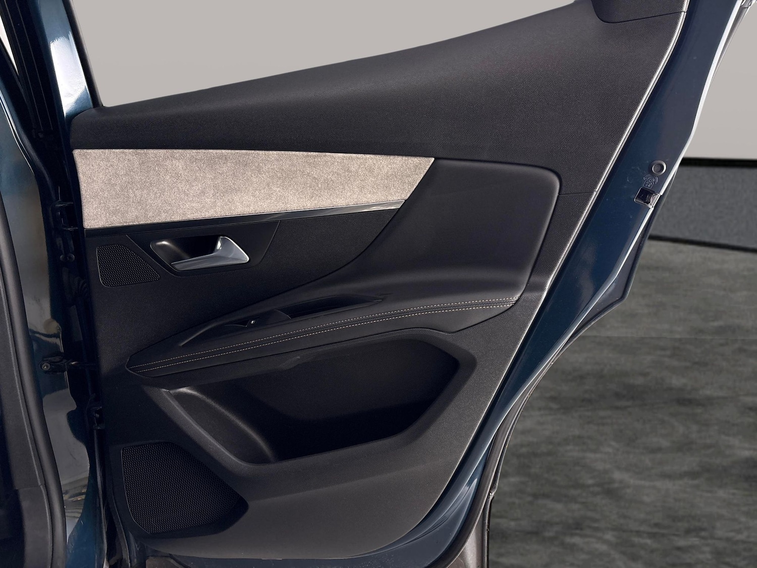 Used Peugeot 3008 2022 for sale - 77674242: Photo 33