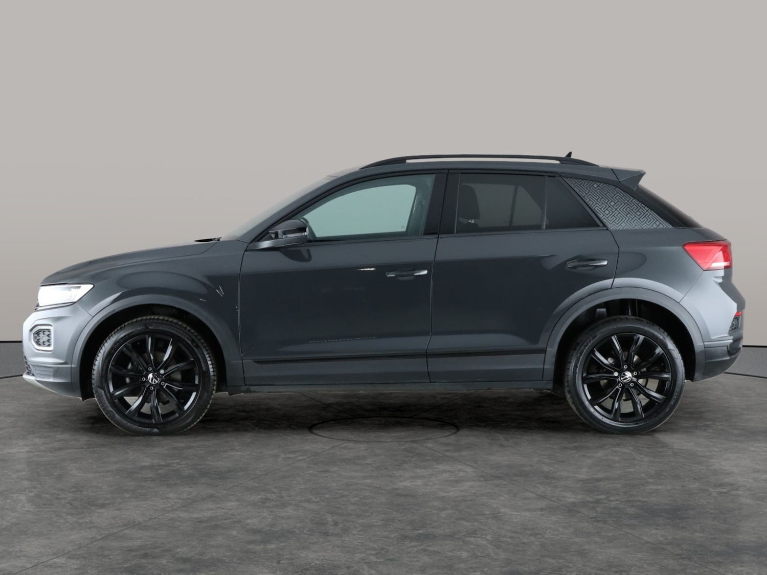 Used Volkswagen T-Roc 2021 for sale - 76821798: Photo 12