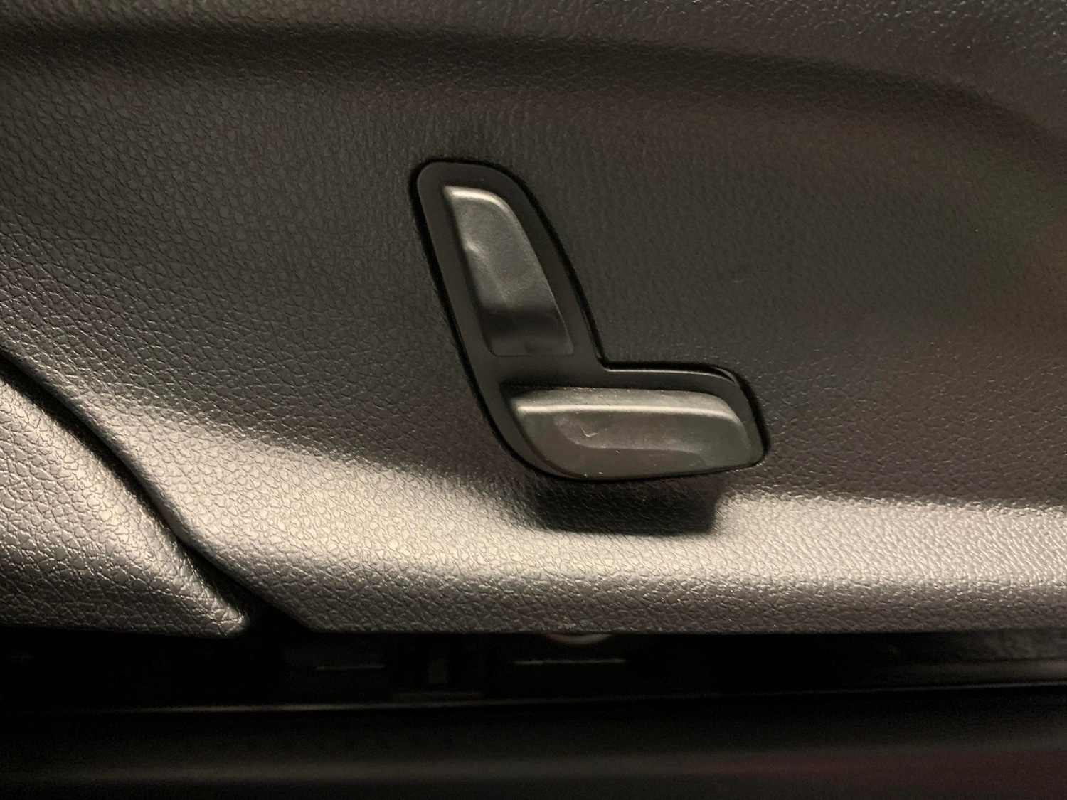 Used Mercedes-Benz EQC 2022 for sale - 76821857: Photo 16