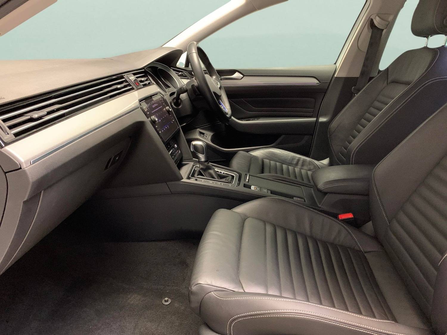 Used Volkswagen Passat 2021 for sale - 76717863: Photo 4