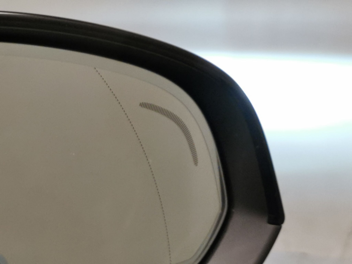 Used Volvo XC40 2023 for sale - 77797968: Photo 13