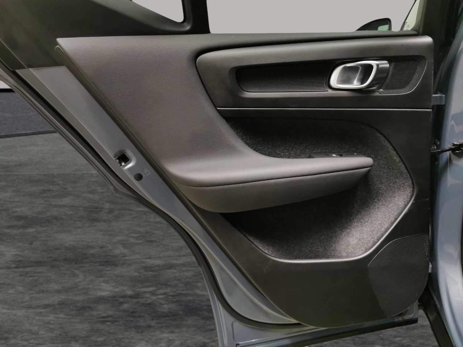 Used Volvo XC40 2023 for sale - 77797968: Photo 27