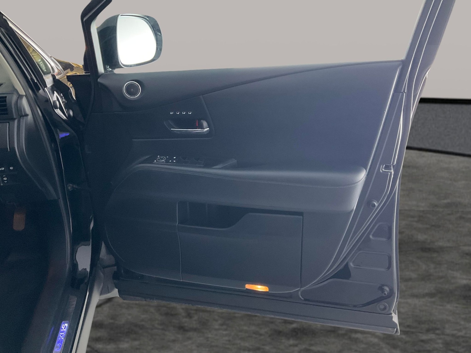 Used Lexus RX 2015 for sale - 76375845: Photo 39