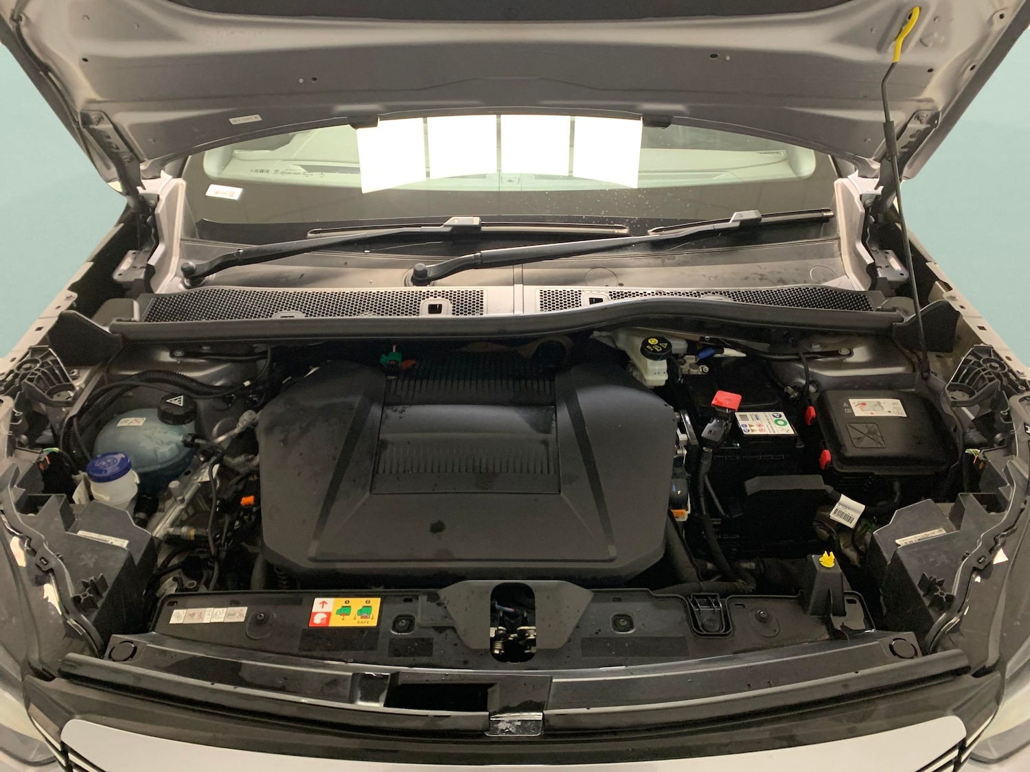 Used Peugeot E-2008 2022 for sale - 76879121: Photo 32