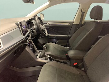 Used Volkswagen T-Roc 2023 for sale - 75427248: Photo