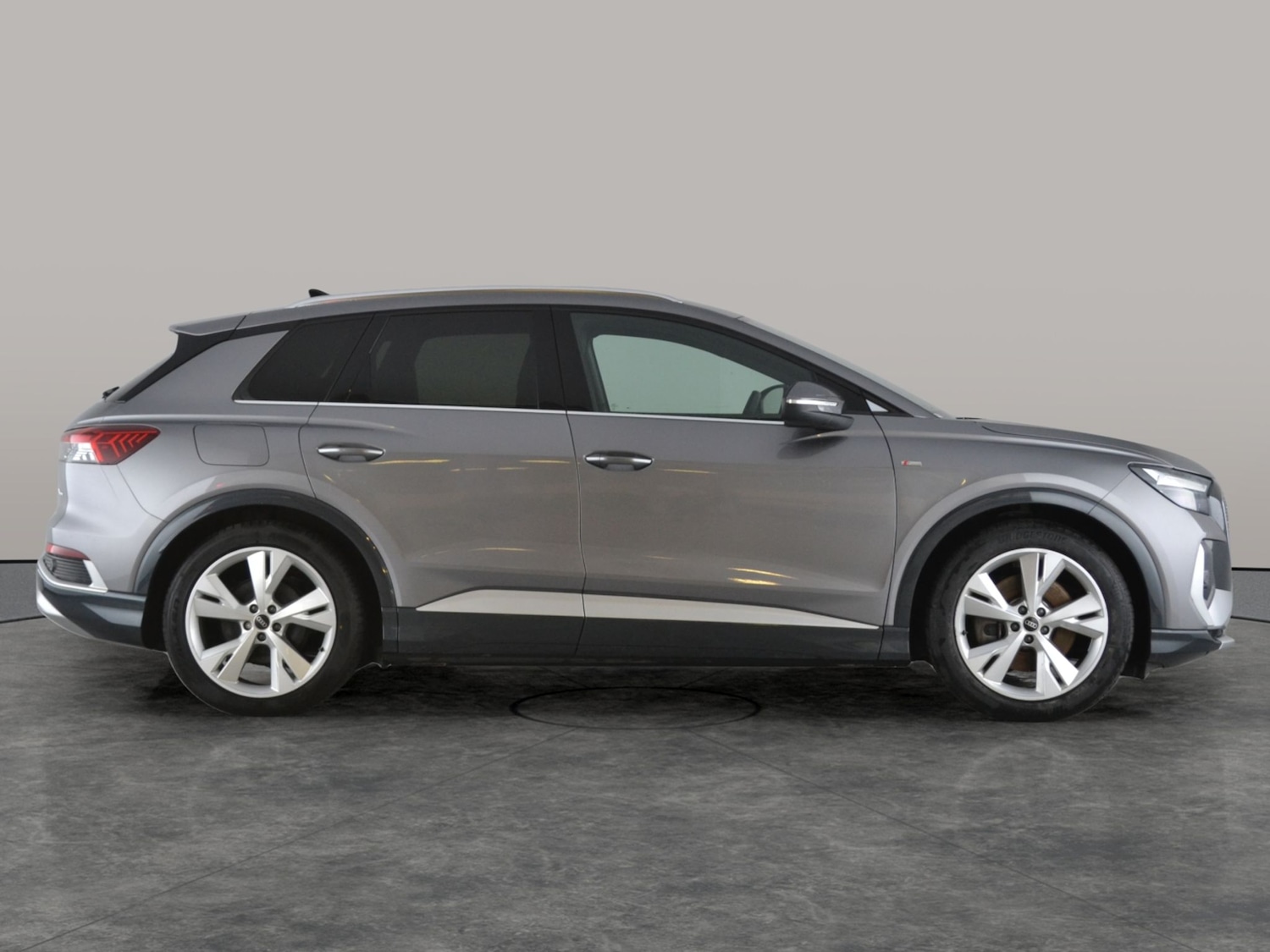 Used Audi Q4 e-tron 2023 for sale - 77795400: Photo 10