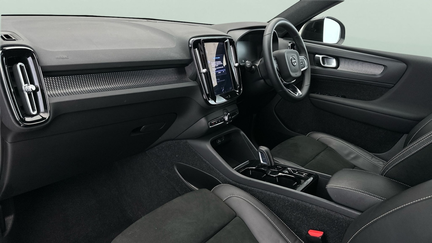 Used Volvo XC40 2022 for sale - 76599734: Photo 13