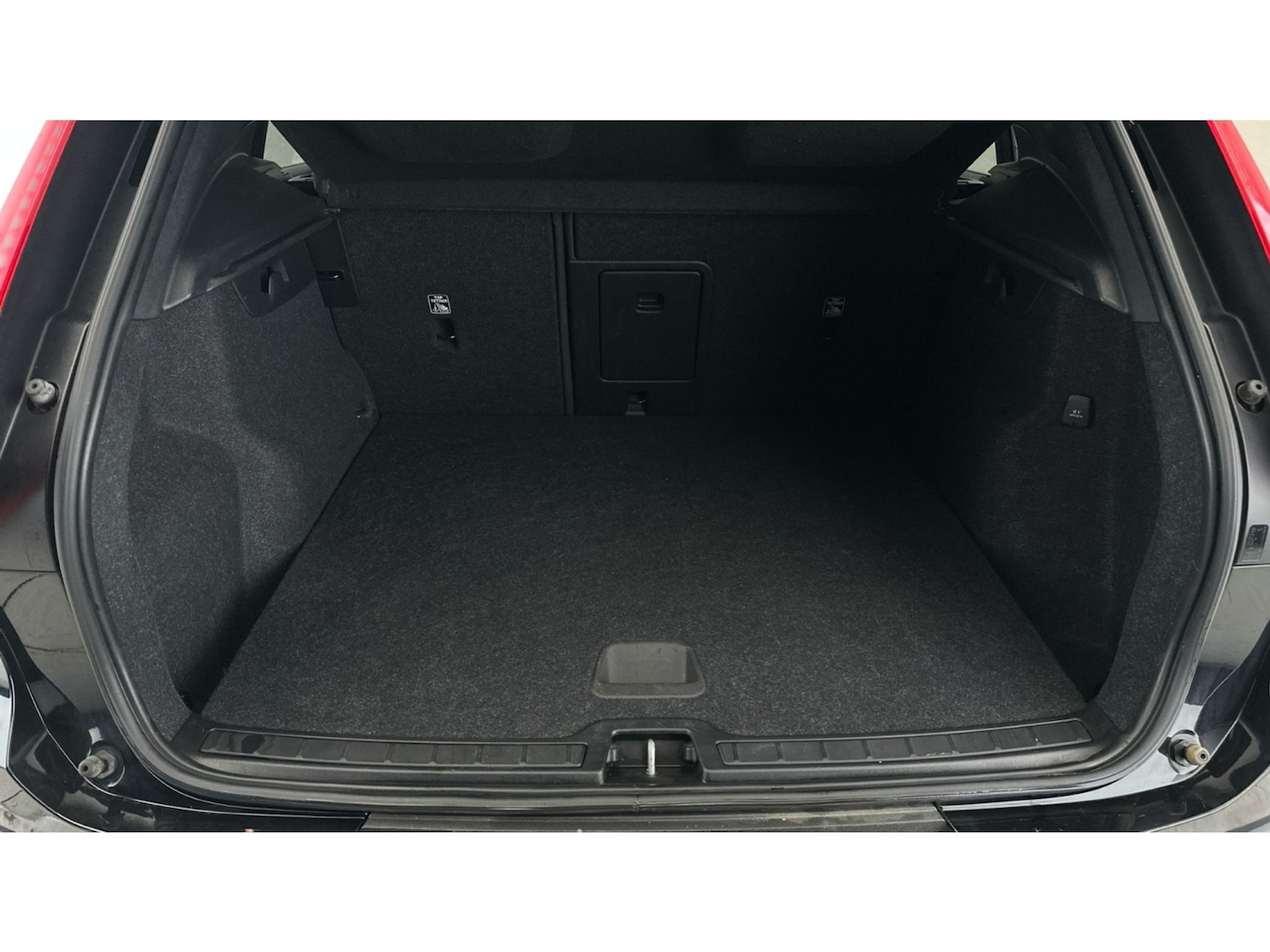 Used Volvo XC40 2022 for sale - 76599734: Photo 18