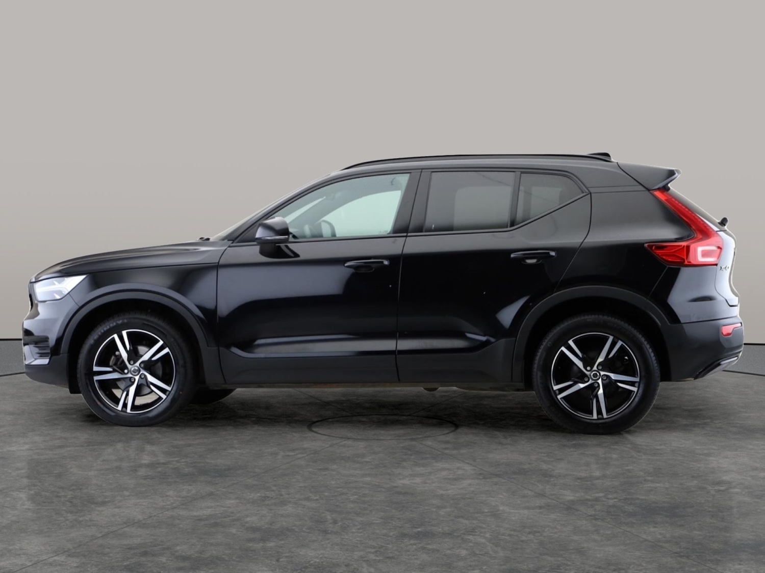 Used Volvo XC40 2022 for sale - 76599734: Photo 9
