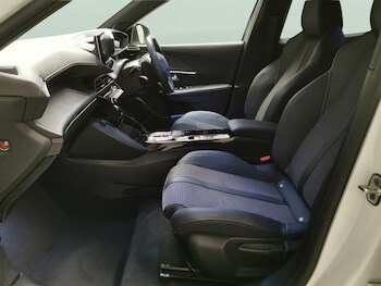 Used Peugeot E-2008 undefined for sale - 78421457: Photo