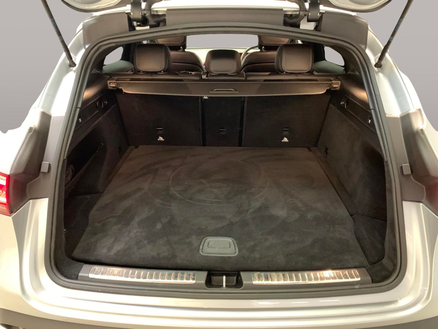 Used Mercedes-Benz EQC 2023 for sale - 76566073: Photo 40