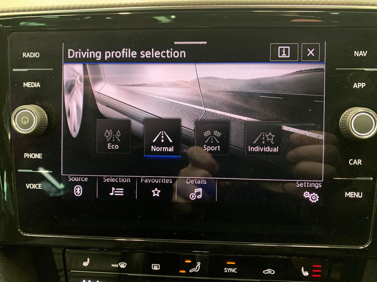 Used Volkswagen Passat 2023 for sale - 77480449: Photo 15