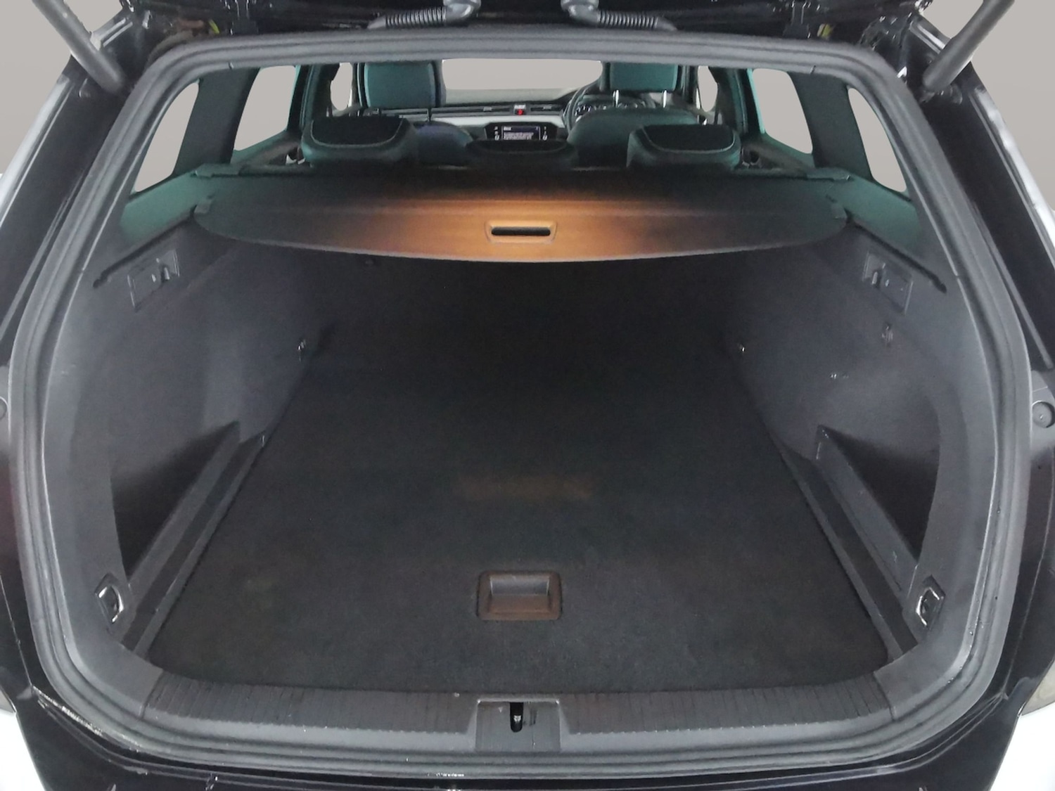 Used Volkswagen Passat 2023 for sale - 77480449: Photo 31