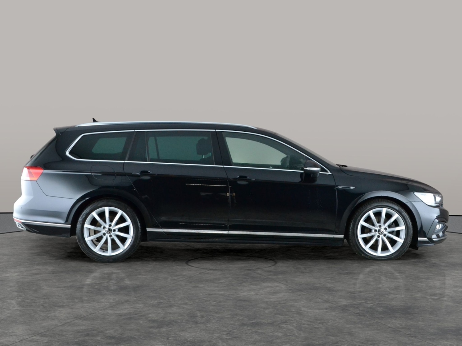 Used Volkswagen Passat 2023 for sale - 77480449: Photo 9
