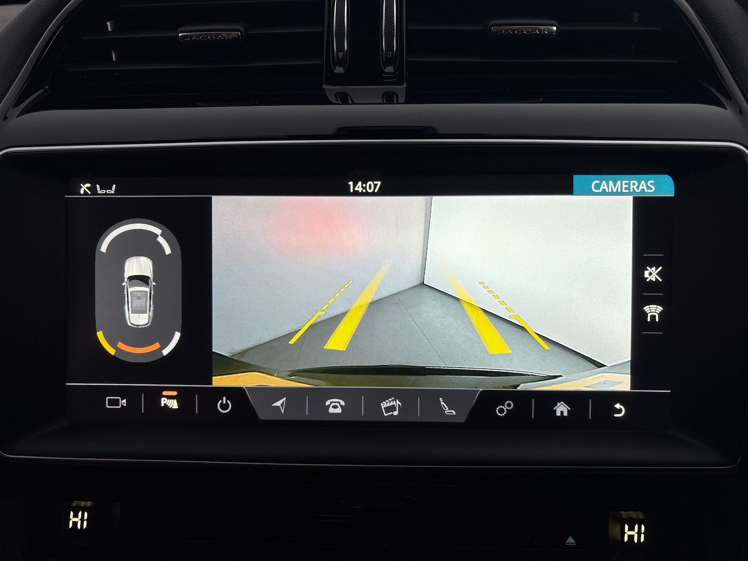 Used Jaguar F-Pace 2020 for sale - 78210993: Photo 6