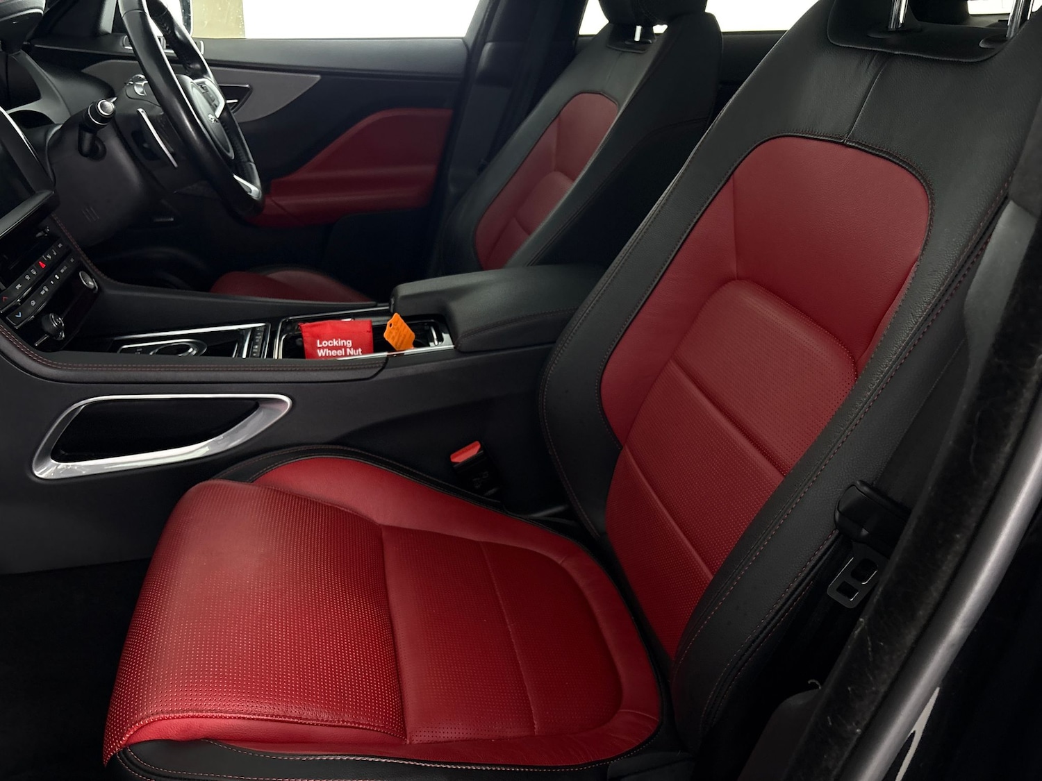 Used Jaguar F-Pace 2020 for sale - 78210993: Photo 8