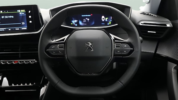 Used Peugeot E-2008 2022 for sale - 76250021: Photo 14