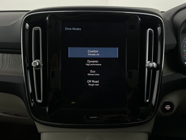 Used Volvo XC40 2020 for sale - 76243859: Photo 26