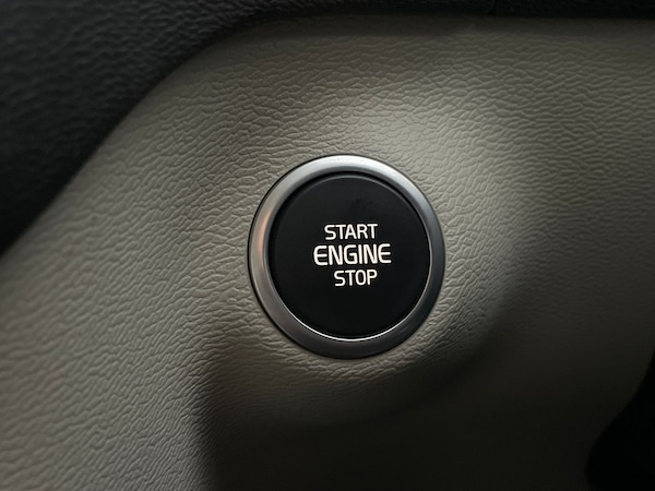 Used Volvo XC40 2020 for sale - 76243859: Photo 29