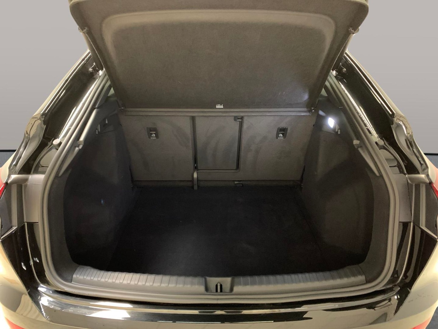 Used Audi Q4 e-tron 2024 for sale - 76274919: Photo 43
