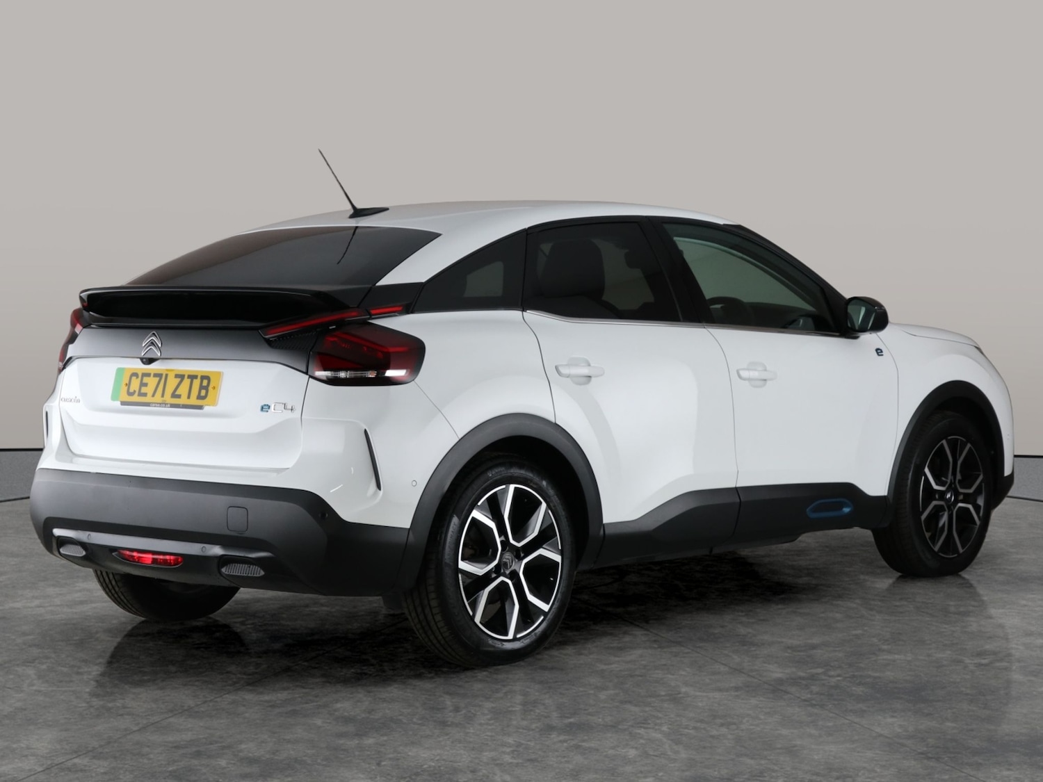 Used Citroen e-C4 2021 for sale - 76703959: Photo 10