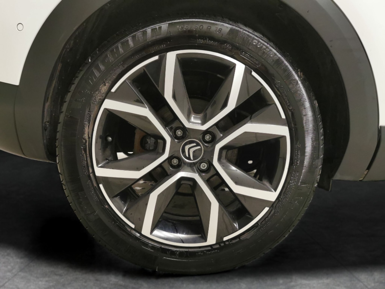 Used Citroen e-C4 2021 for sale - 76703959: Photo 24