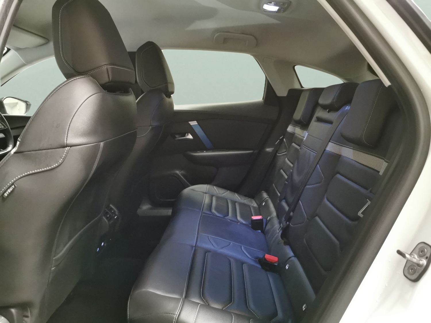 Used Citroen e-C4 2021 for sale - 76703959: Photo 25