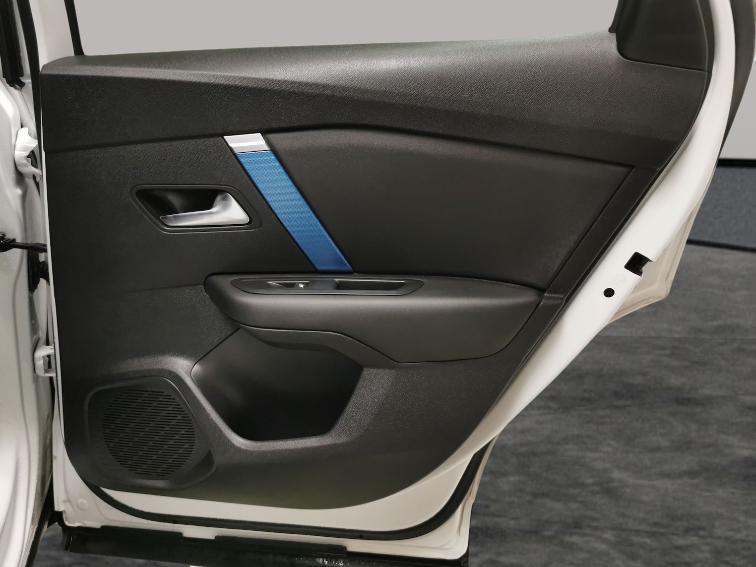 Used Citroen e-C4 2021 for sale - 76703959: Photo 28