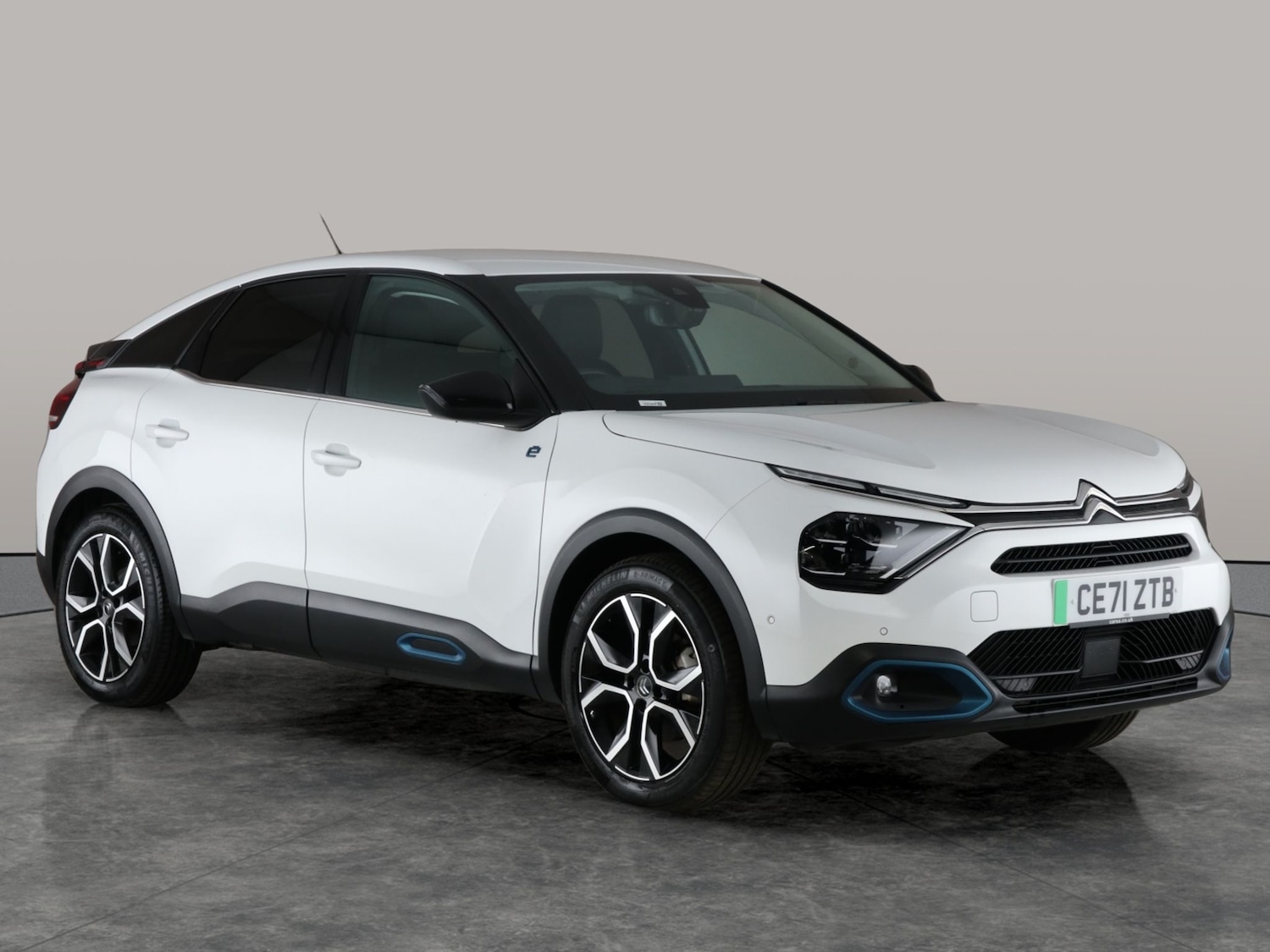 Used Citroen e-C4 2021 for sale - 76703959: Photo 8