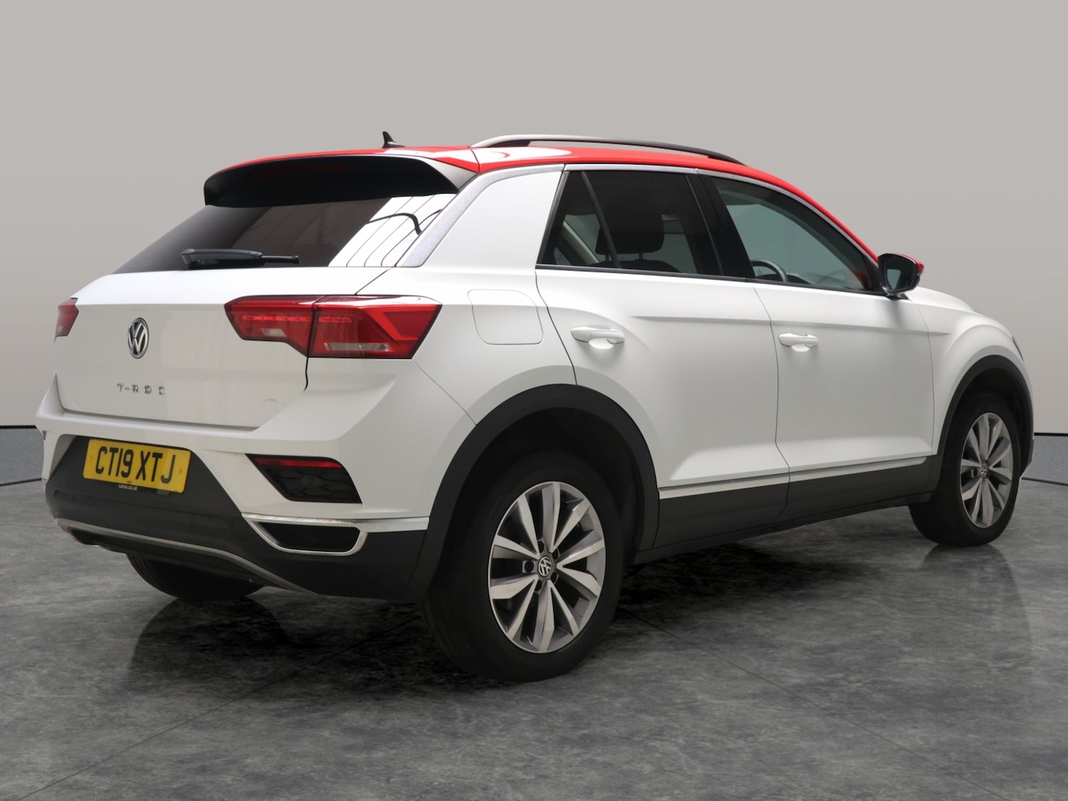Used Volkswagen T-Roc 2019 for sale - 76310639: Photo 11