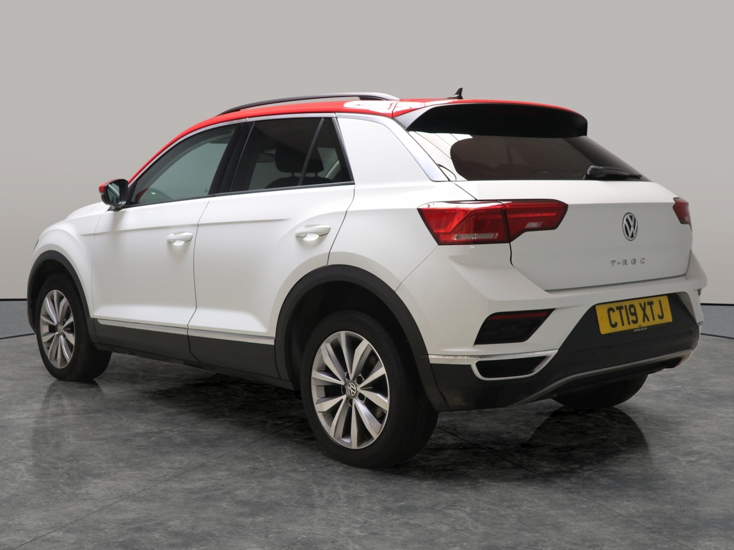 Used Volkswagen T-Roc 2019 for sale - 76310639: Photo 14