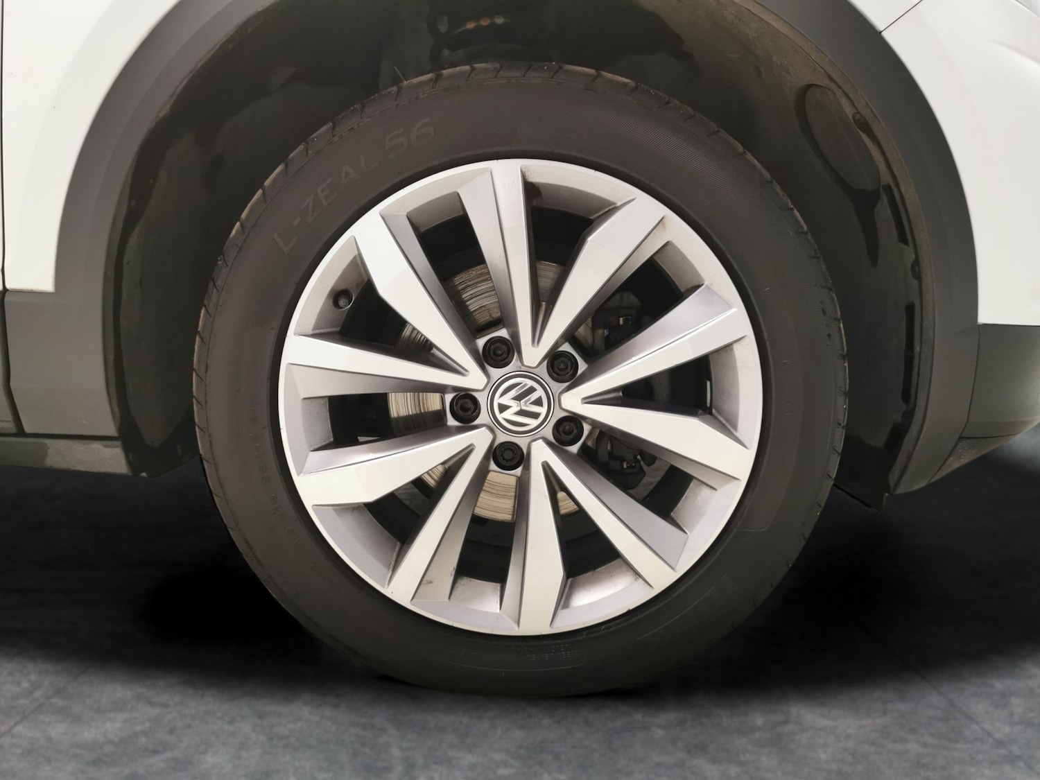 Used Volkswagen T-Roc 2019 for sale - 76310639: Photo 27