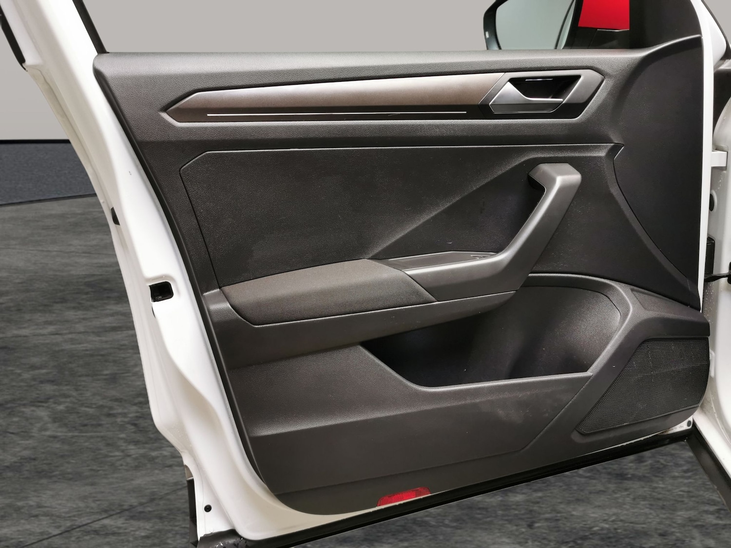 Used Volkswagen T-Roc 2019 for sale - 76310639: Photo 31