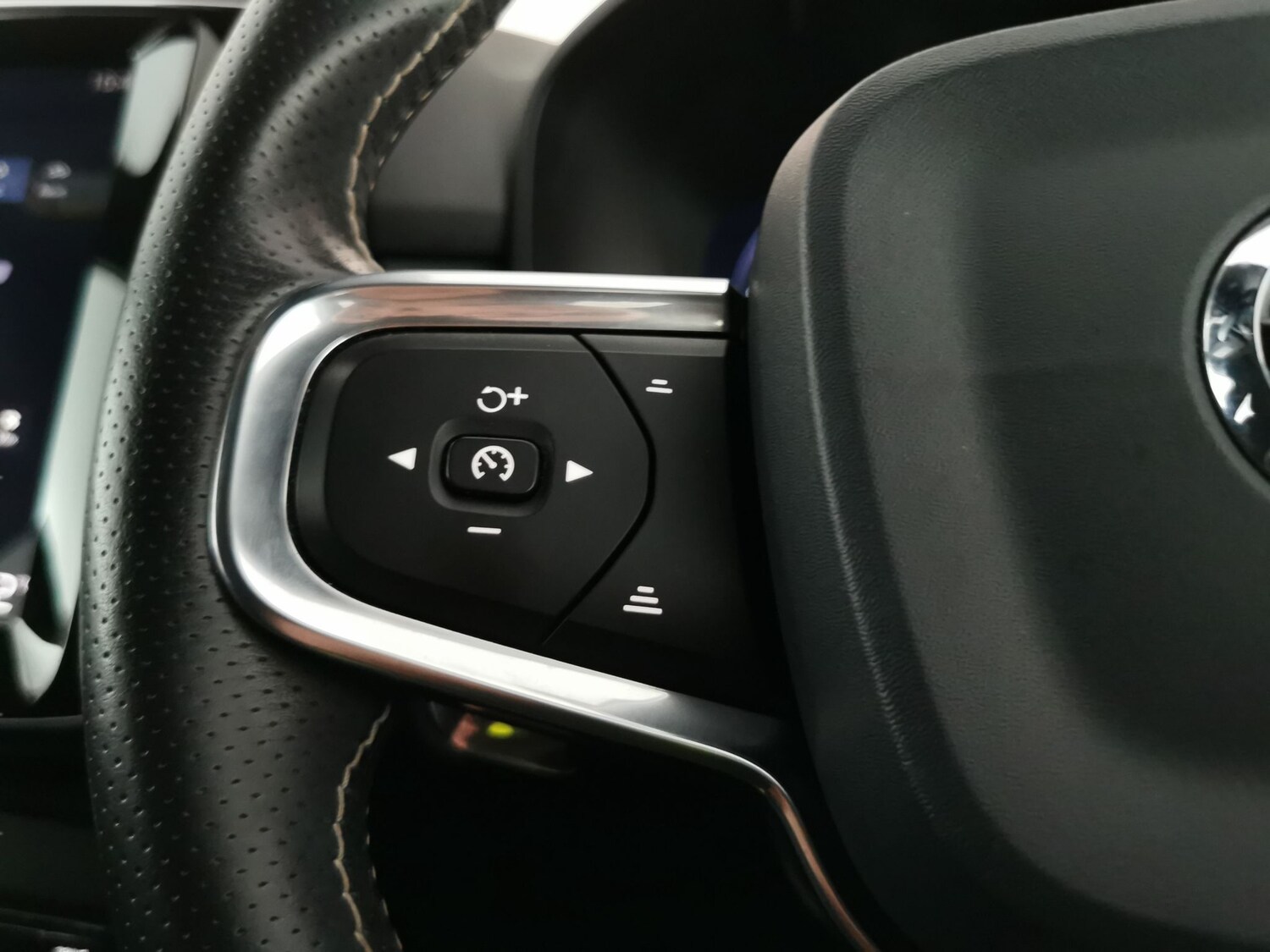 Used Volvo XC40 2019 for sale - 78110011: Photo 17