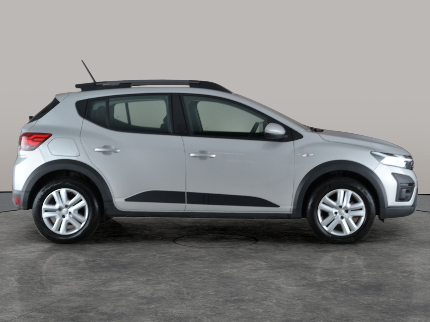 Used Dacia Sandero Stepway 2024 for sale - 77354169: Photo 9