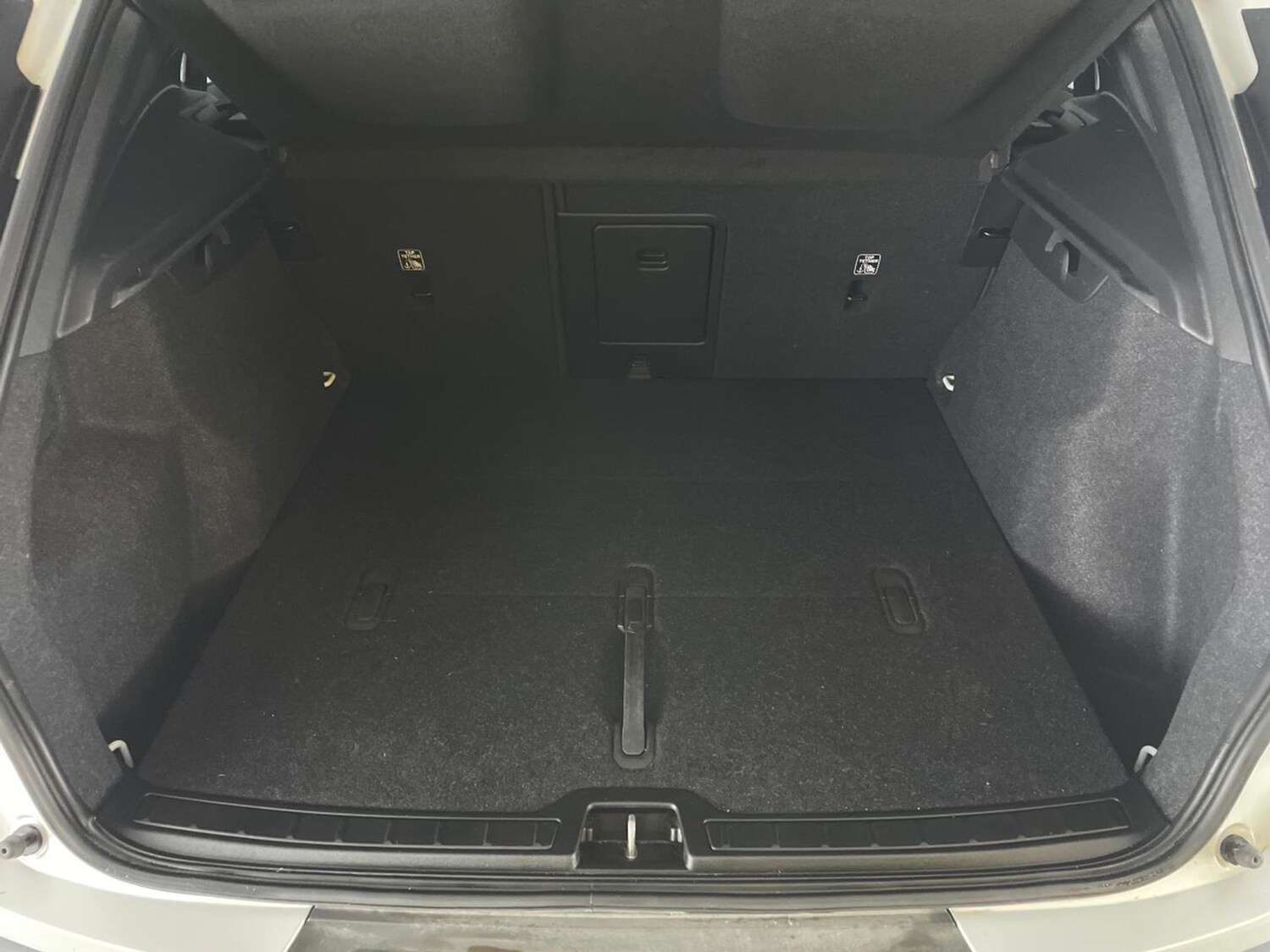 Used Volvo XC40 2022 for sale - 78094326: Photo 42