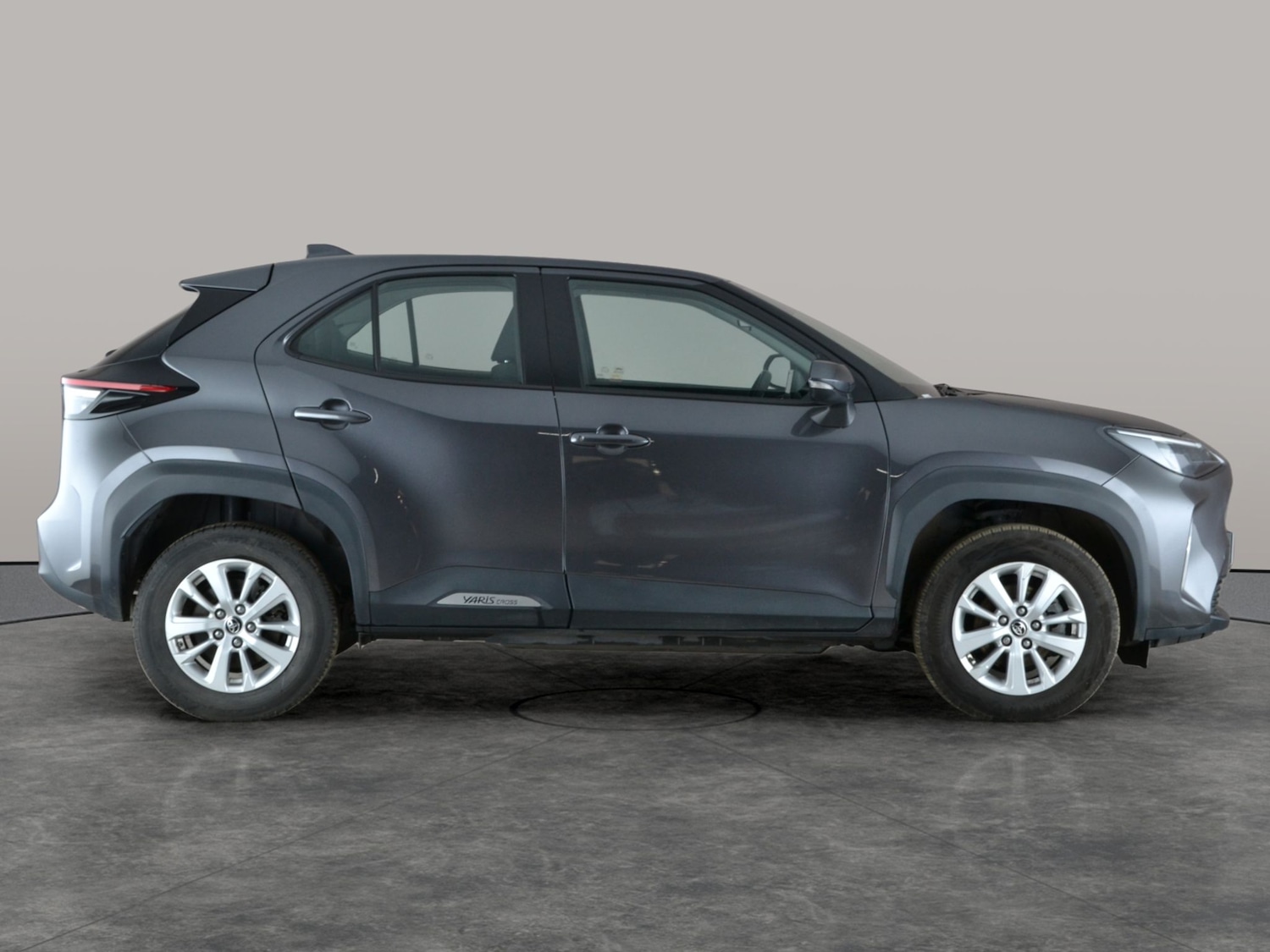 Used Toyota Yaris Cross 2023 for sale - 77294986: Photo 9