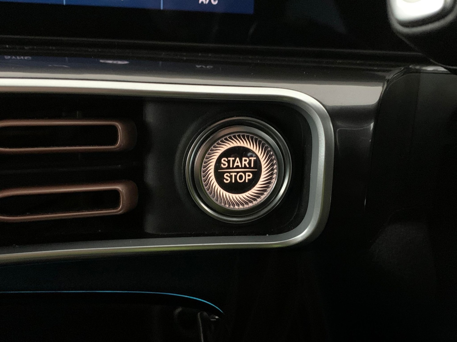 Used Mercedes-Benz EQC 2022 for sale - 76588906: Photo 21