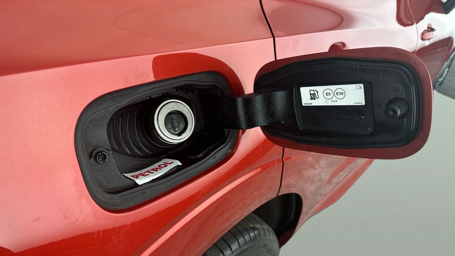 Used Volvo XC60 2019 for sale - 77760350: Photo 12