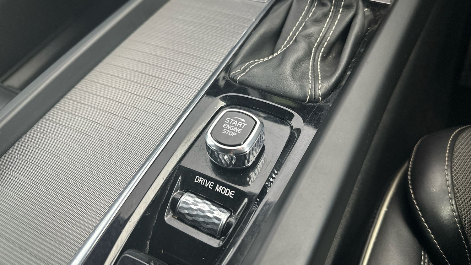 Used Volvo XC60 2019 for sale - 77760350: Photo 28