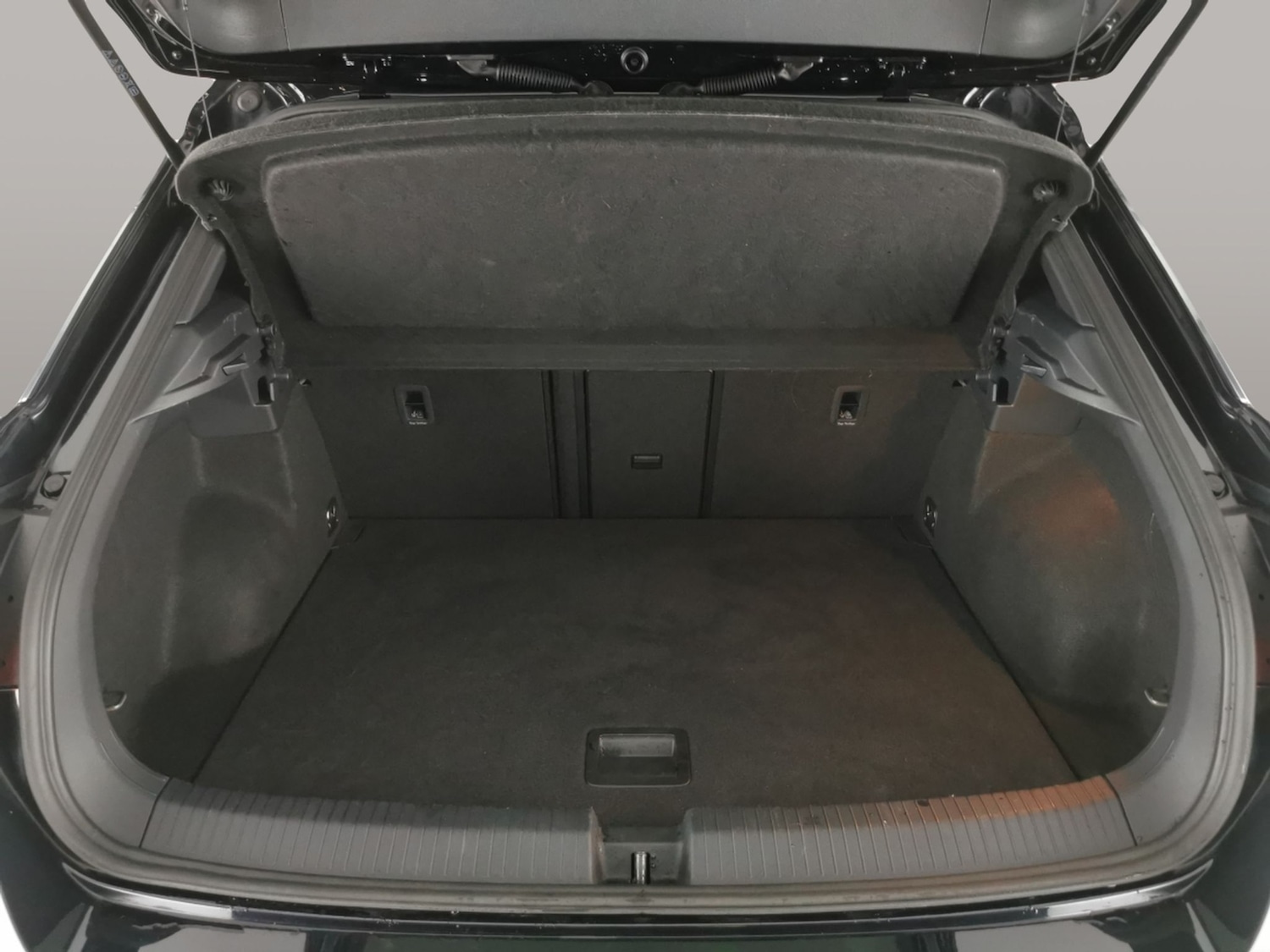 Used Volkswagen T-Roc 2023 for sale - 77134554: Photo 35