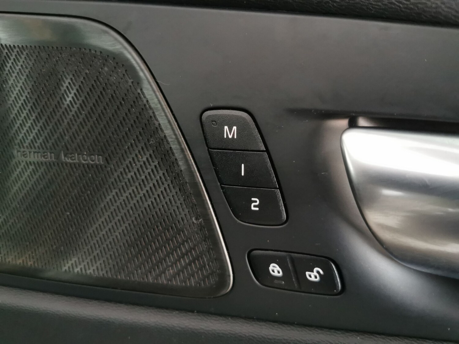 Used Volvo XC60 2023 for sale - 77485174: Photo 25