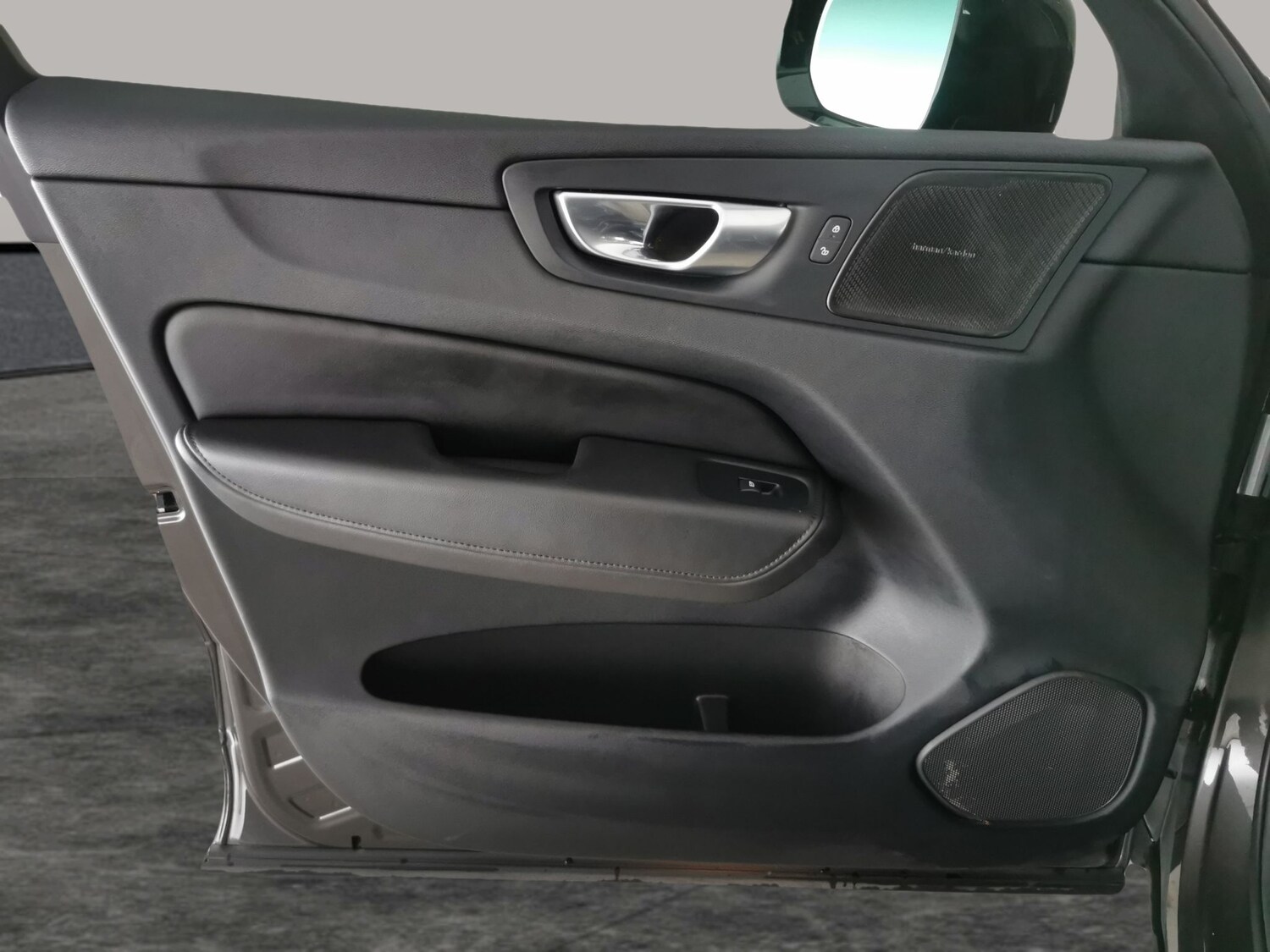 Used Volvo XC60 2023 for sale - 77485174: Photo 30