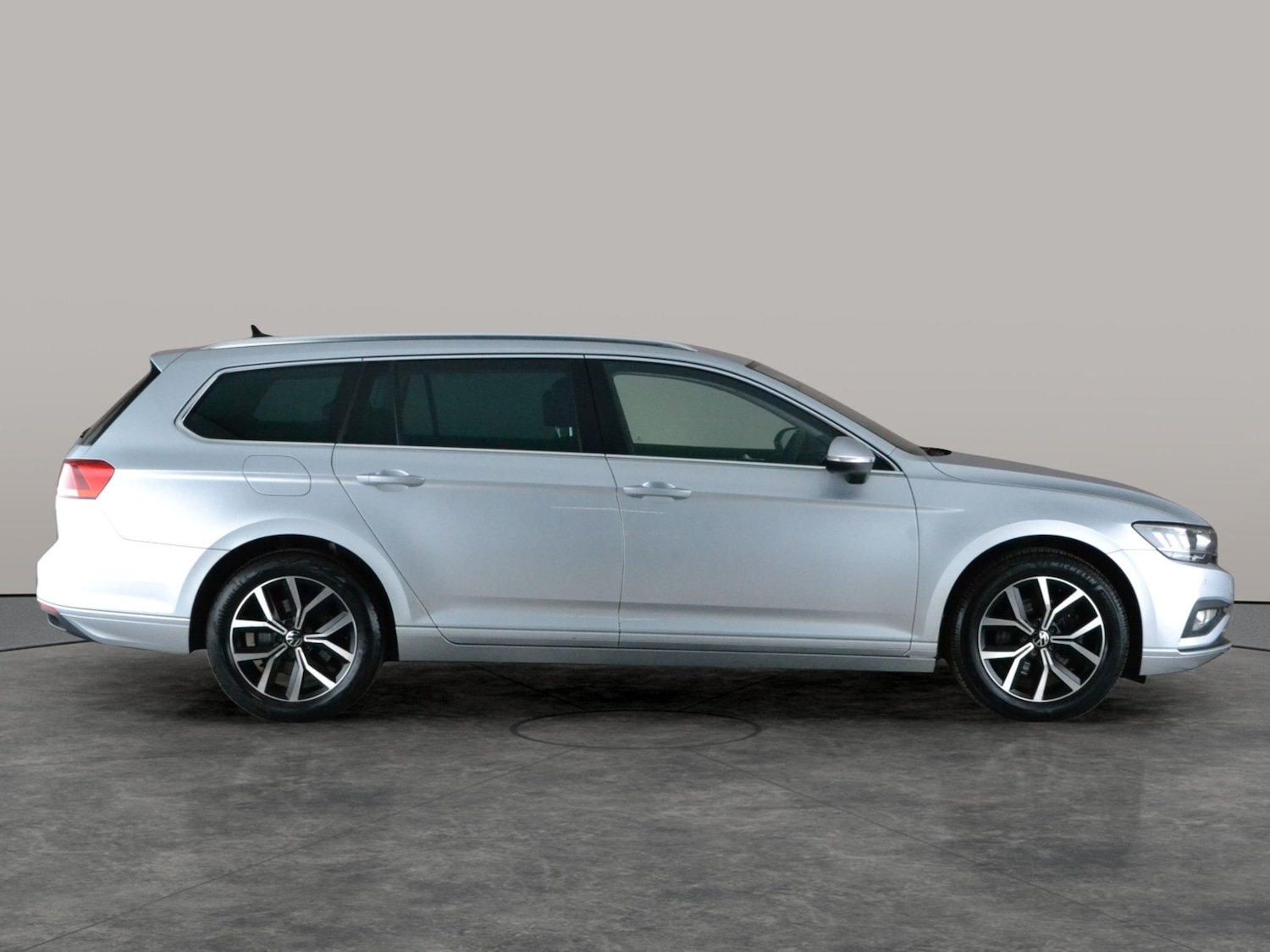 Used Volkswagen Passat 2022 for sale - 77889060: Photo 9