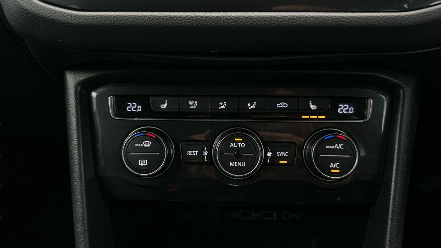 Used Volkswagen Tiguan 2019 for sale - 77490487: Photo 24