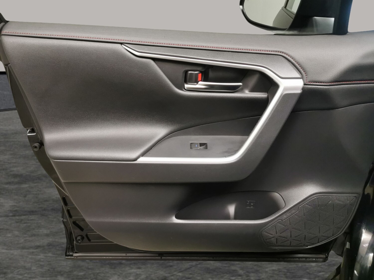 Used Toyota RAV4 for sale - 77392386: Photo 28