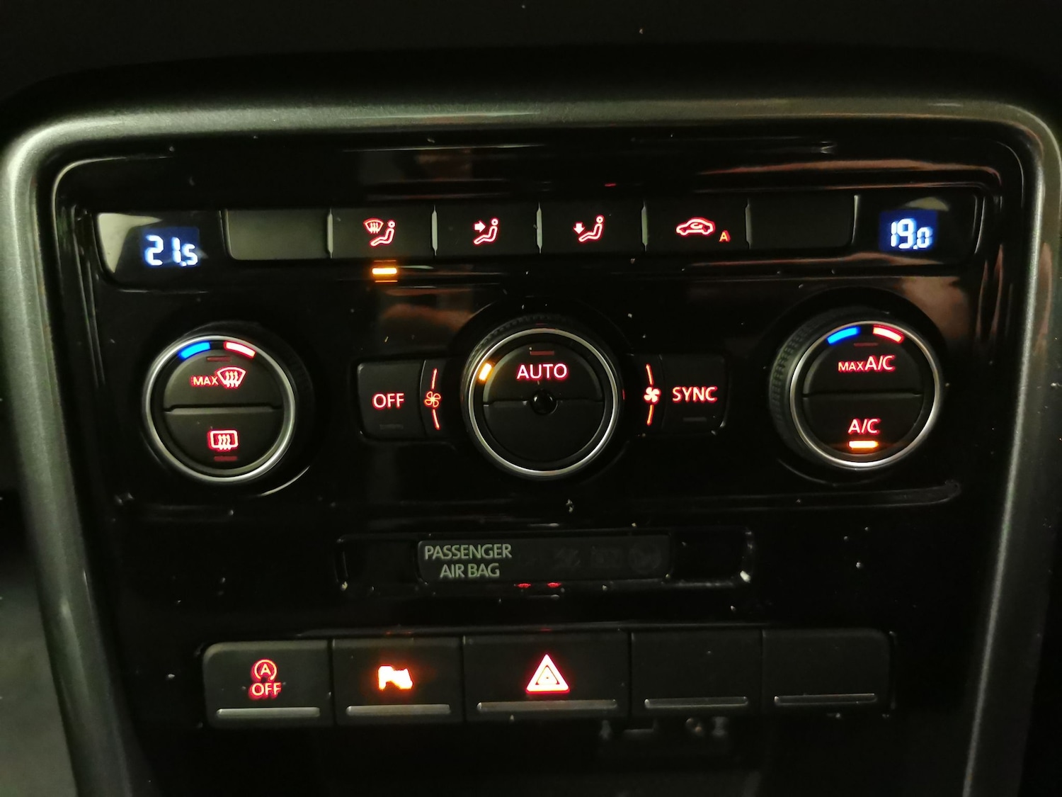 Used Volkswagen Beetle for sale - 77256045: Photo 16