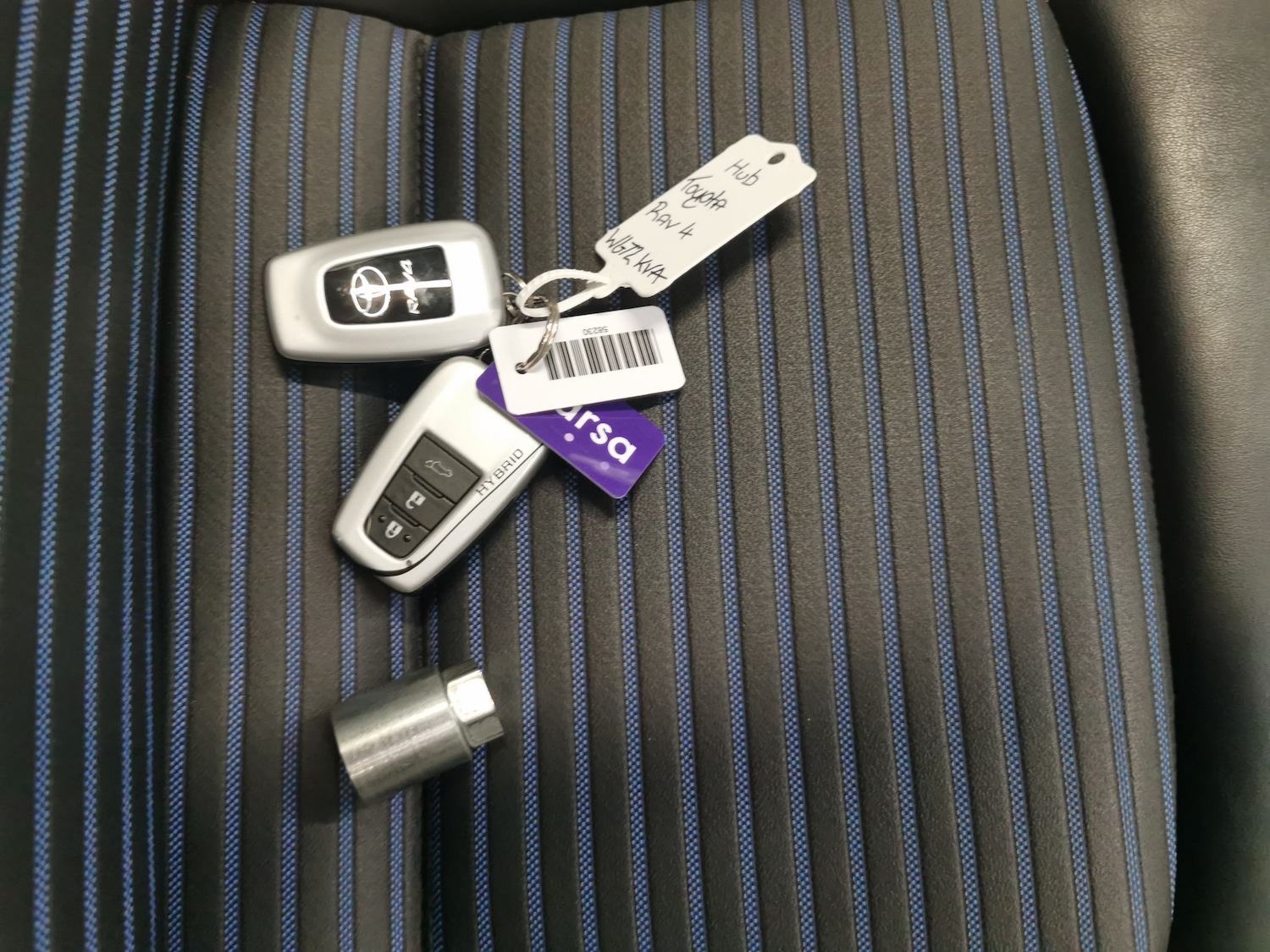 Used Toyota RAV4 2022 for sale - 76684661: Photo 30