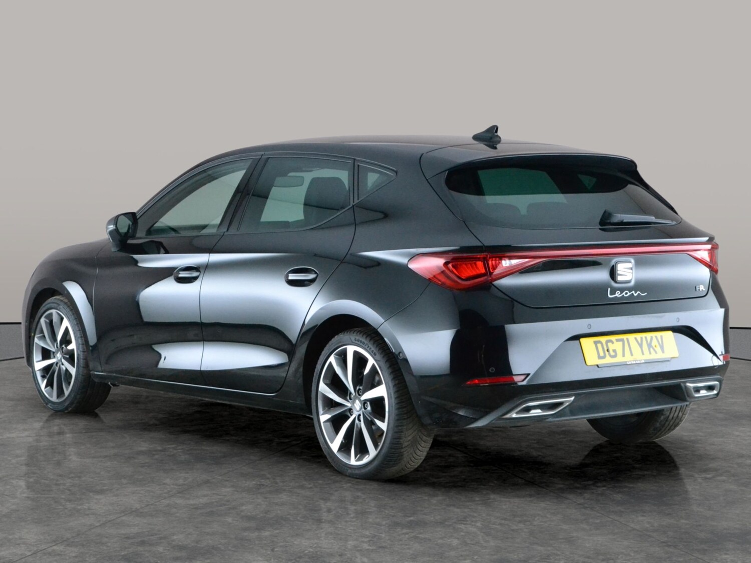 Used SEAT Leon 2021 for sale - 77890295: Photo 11